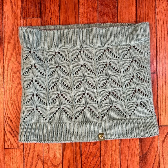 This is J Neck Warmer, One Size - Picture 3 of 9